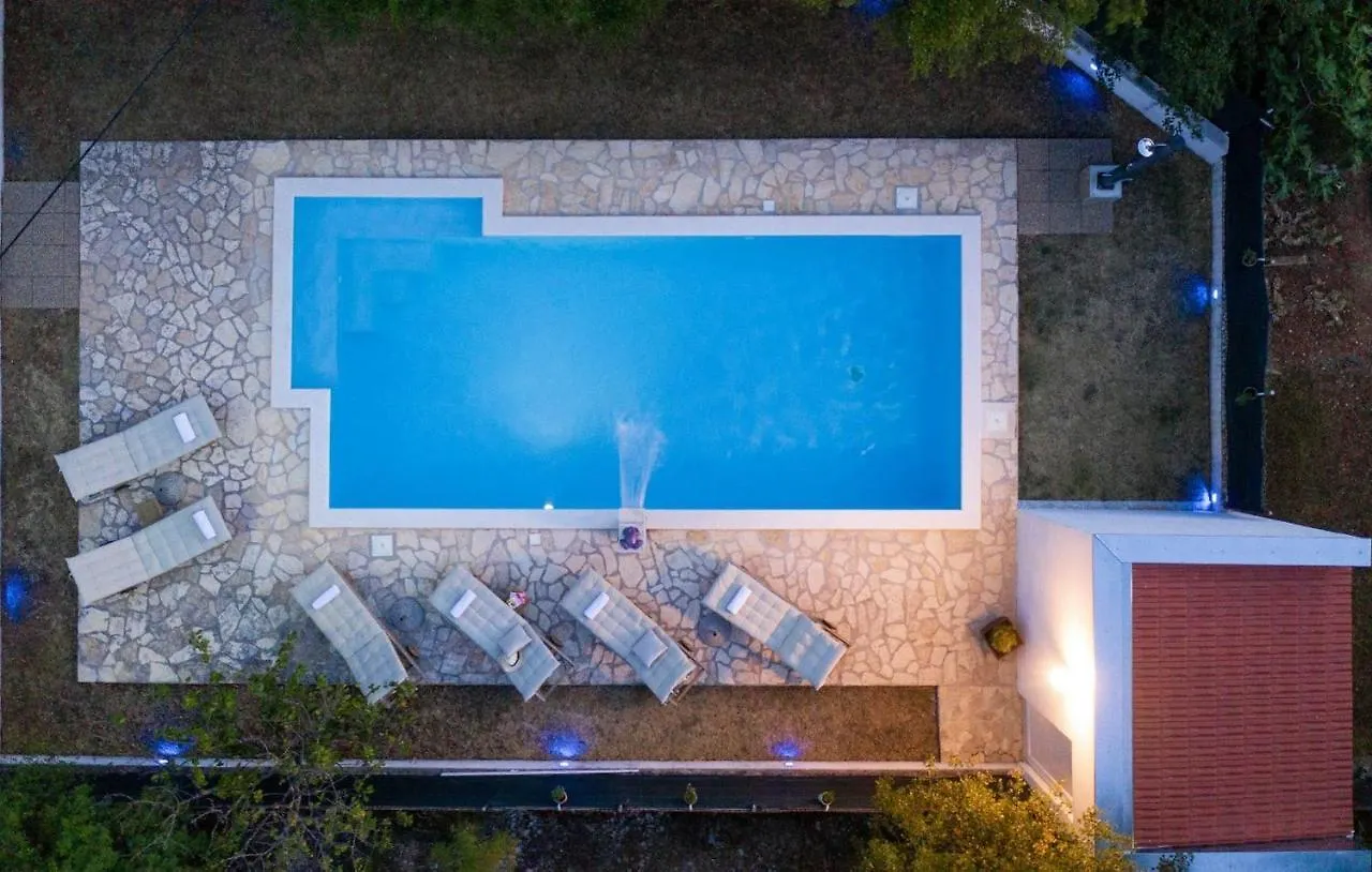 Villa Paradise Prgomet