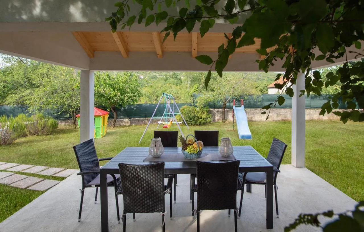 Villa Paradise Prgomet 0*,  Croatia