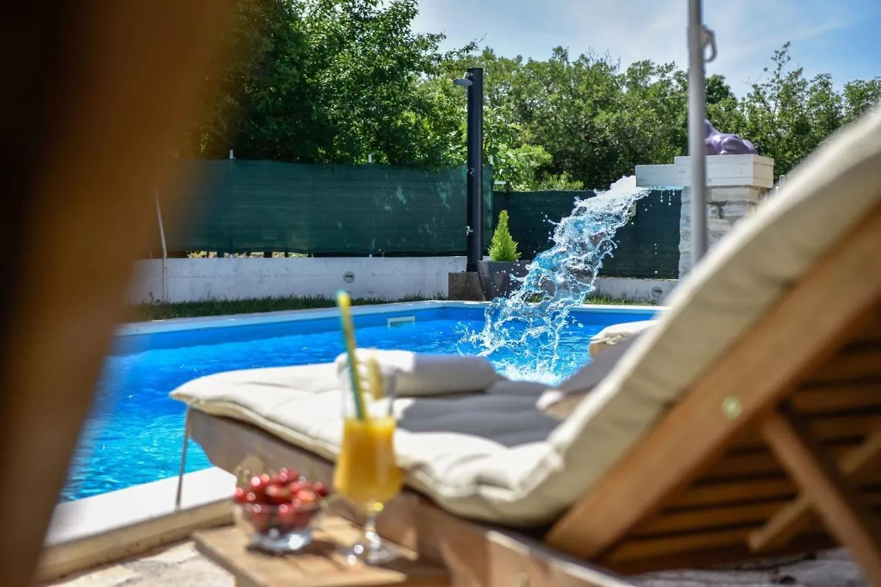 Villa Paradise Prgomet