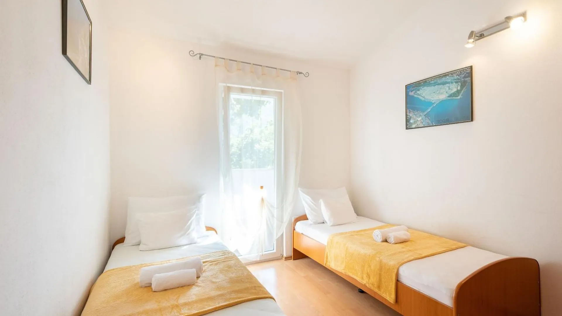 Villa Paradise Prgomet 0*,  Croatia